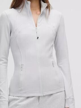 Lululemon Define Jacket Luon NWT- ColourHeathered Core Ultra Light Grey